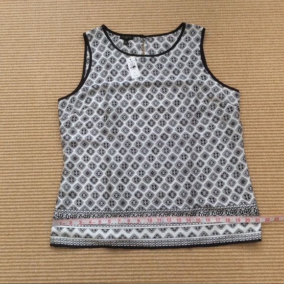 Talbots Black and White Sleeveless Top - Size LP - Picture 7 of 13